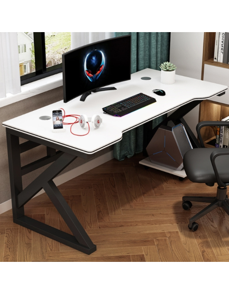 Simple gaming desktop computer desk